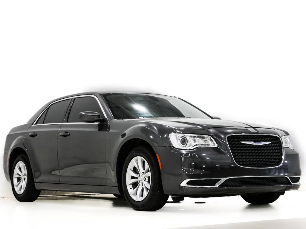Used 2023 Chrysler 300 Touring