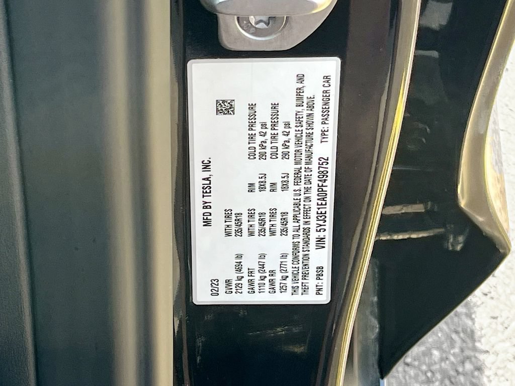 Used 2023 Tesla Model 3 Standard Range RWD image 29
