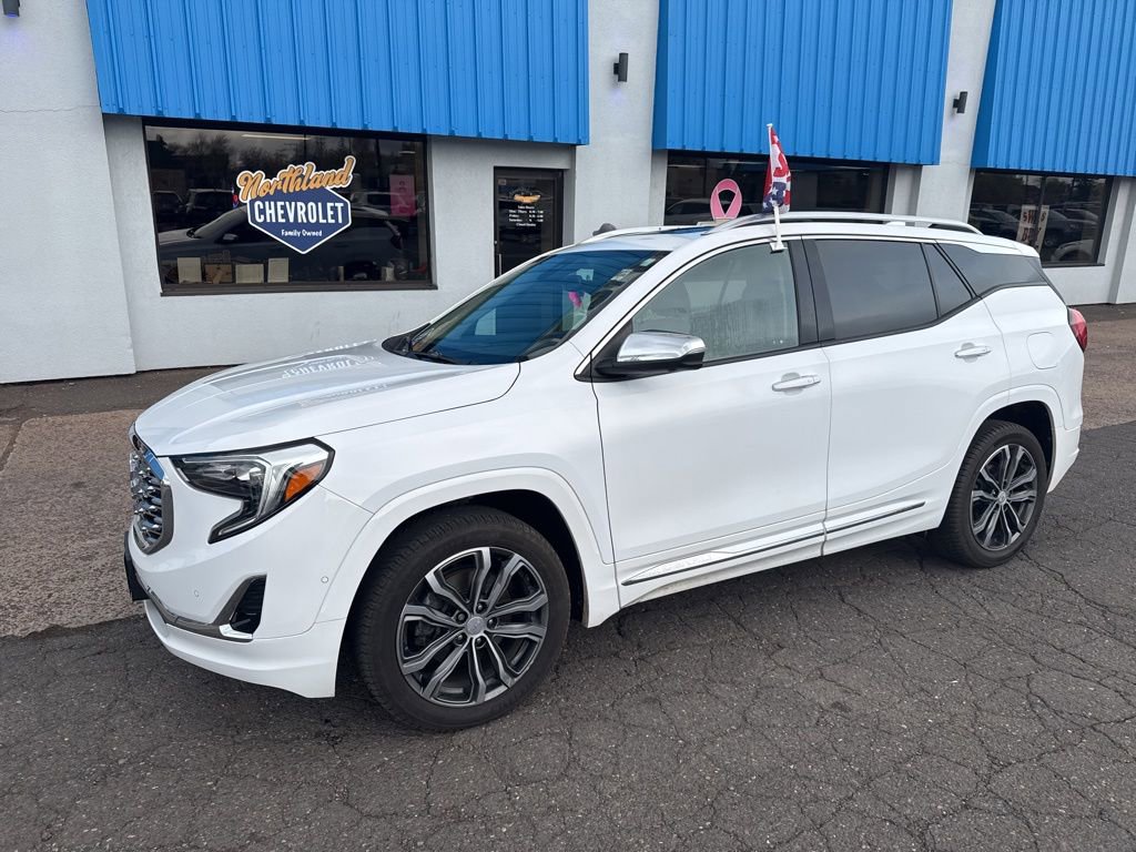Used 2020 GMC Terrain Denali image 1