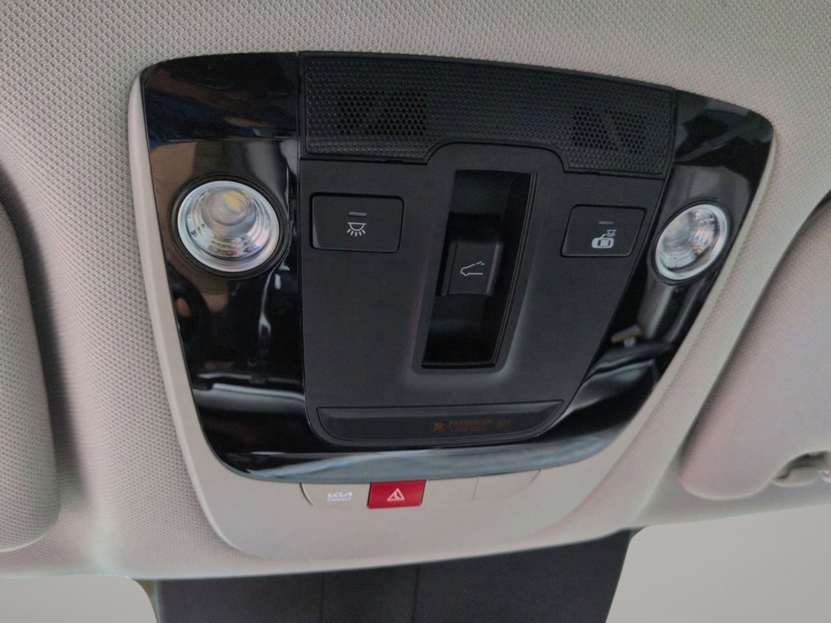 New 2026 Kia Sorento S w/ S Panoramic Sunroof Package FWD image 24