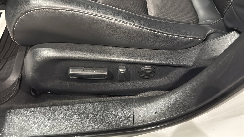 Used 2018 Honda Accord Sport image 24