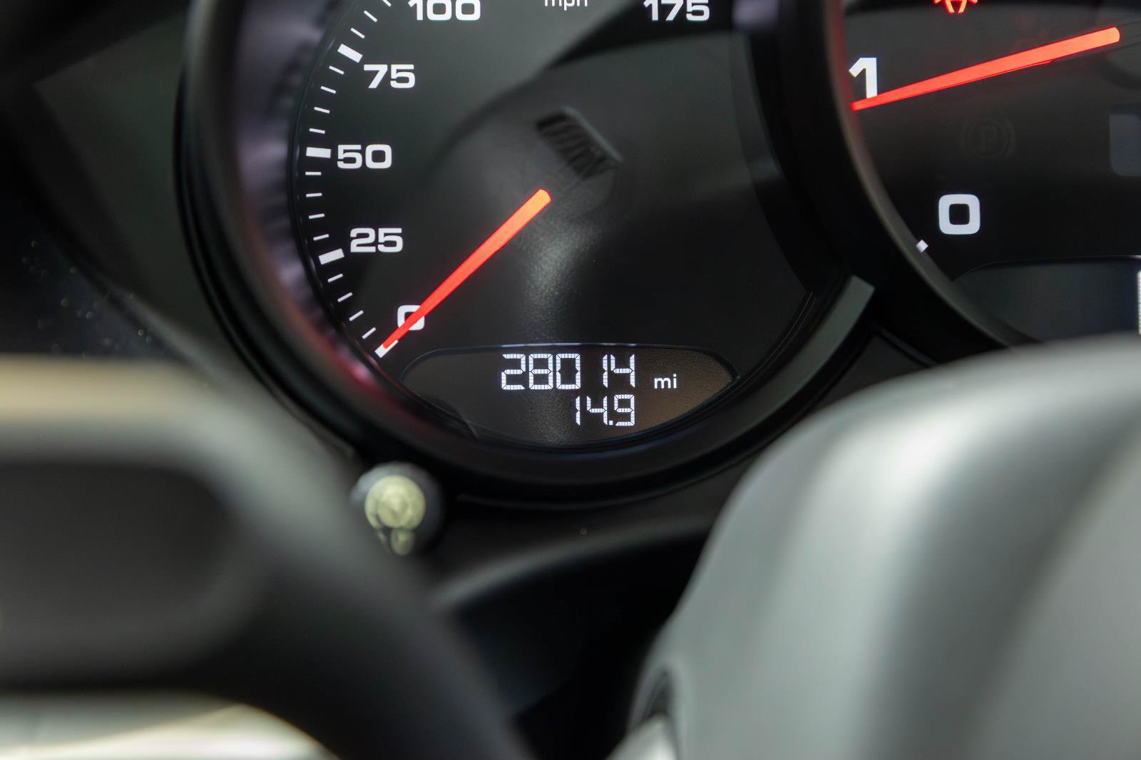 Used 2018 Porsche 718 Cayman RWD image 81
