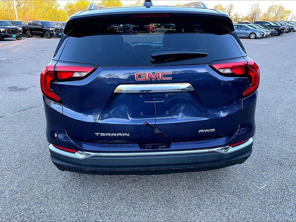 Used 2019 GMC Terrain SLT w/ Preferred Package AWD/4WD image 7