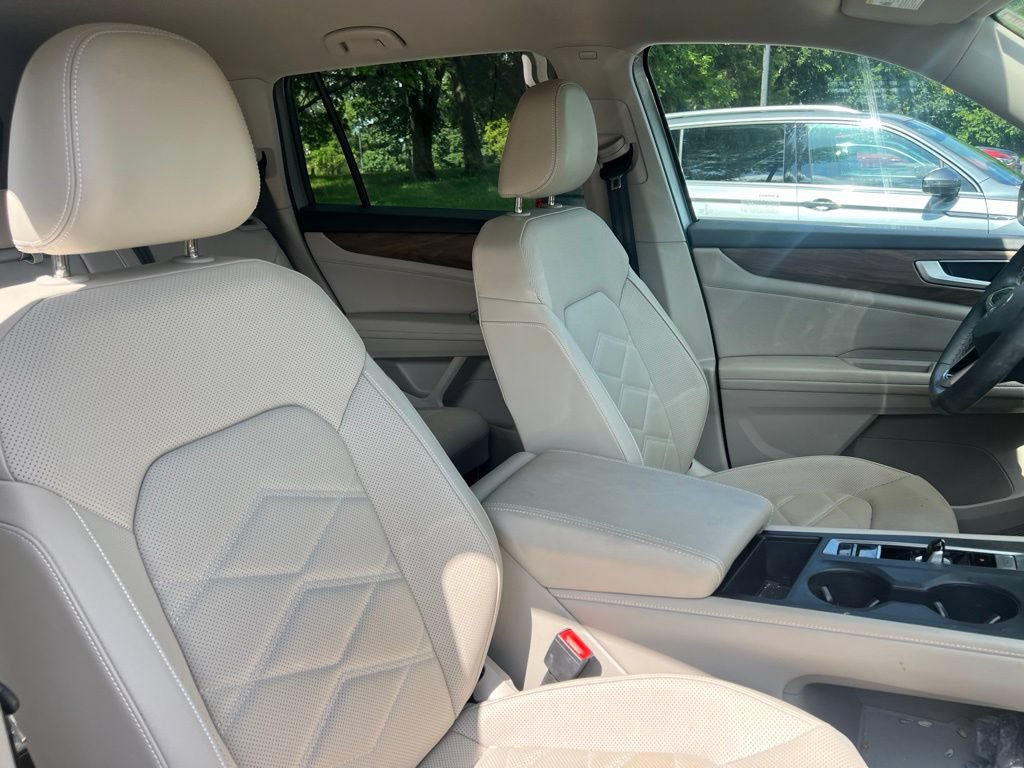 Used 2024 Volkswagen Atlas SE FWD image 8