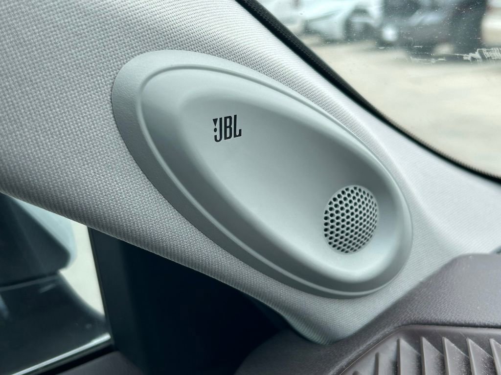 Used 2021 Toyota Highlander Platinum image 30