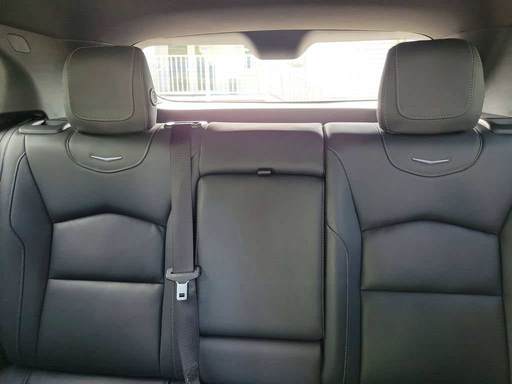 Used 2025 Cadillac XT4 Premium Luxury FWD image 17