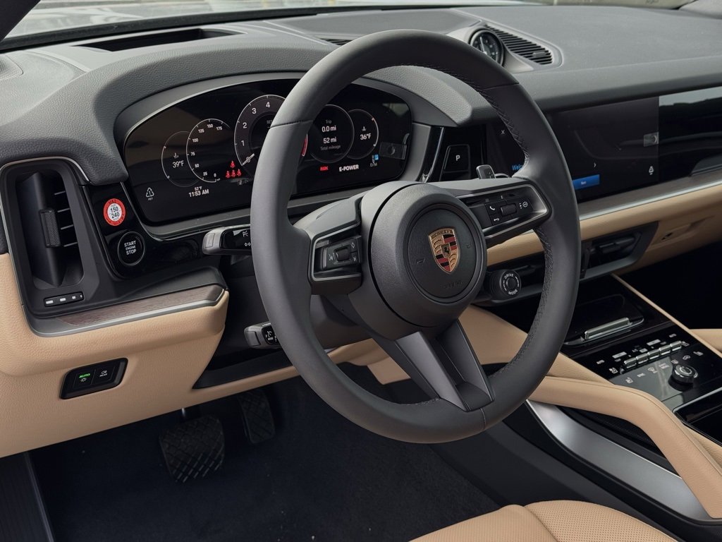 New 2025 Porsche Cayenne E-Hybrid image 4