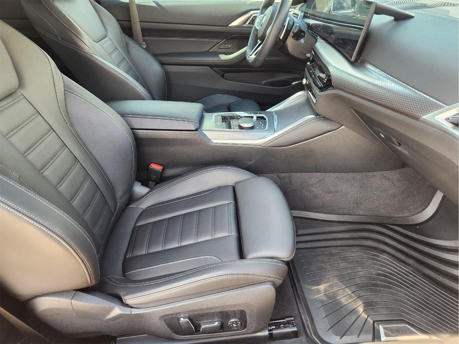 Used 2025 BMW 430i Convertible w/ M Sport Package RWD image 14