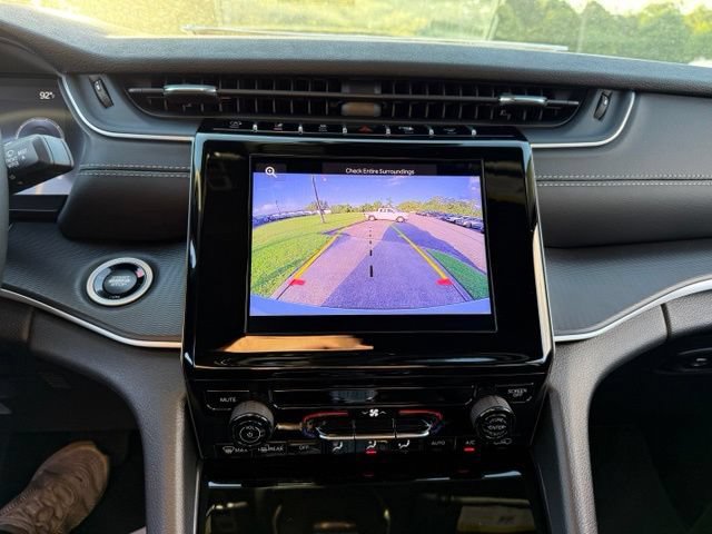 New 2026 Jeep Grand Cherokee L Laredo AWD/4WD image 18