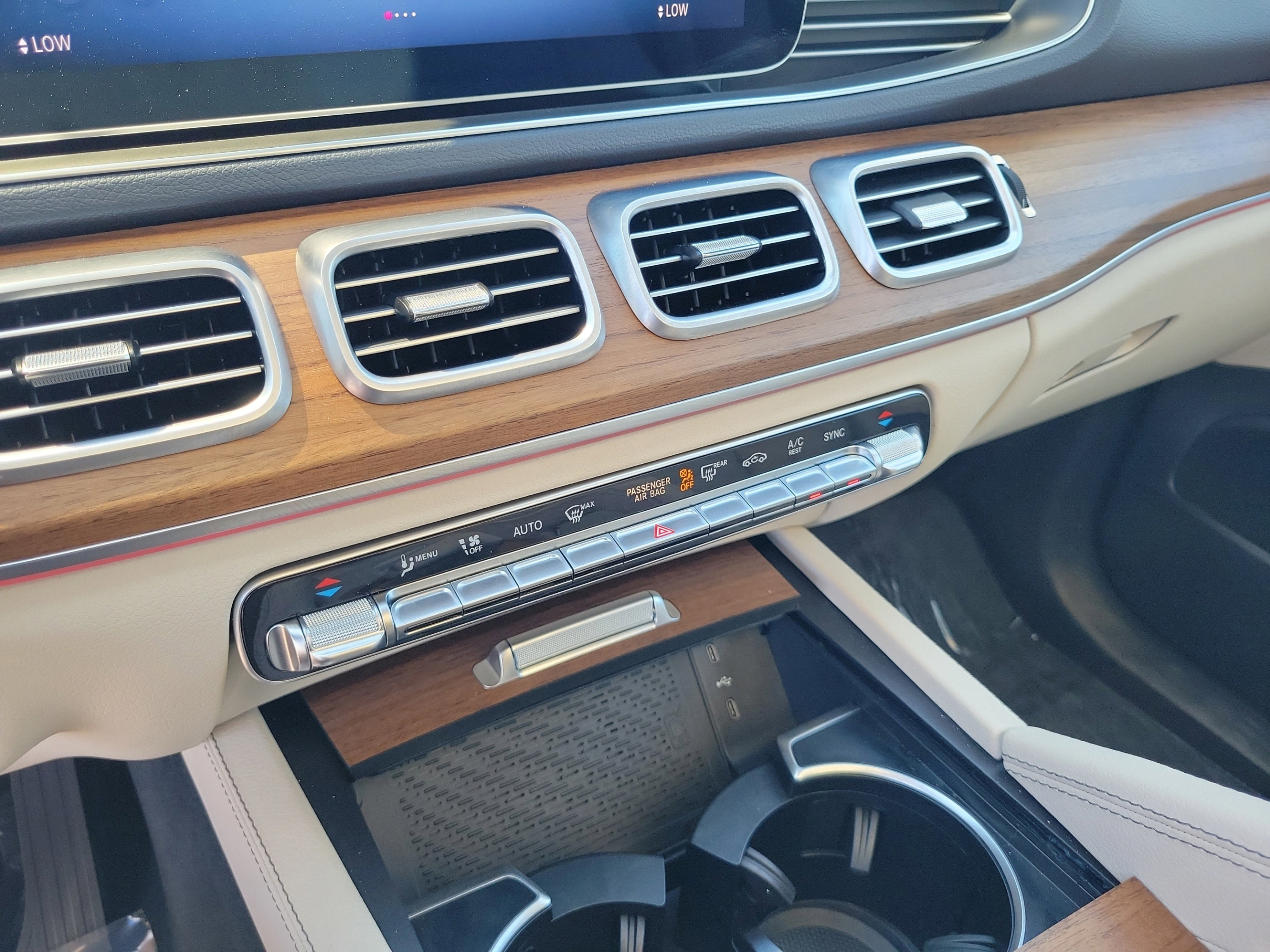 Certified 2026 Mercedes-Benz GLE 450 4MATIC image 18