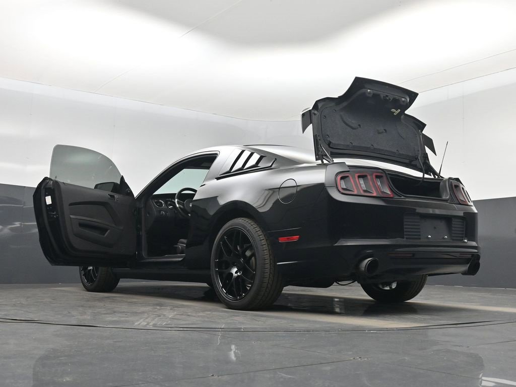 Used 2014 Ford Mustang Coupe image 42
