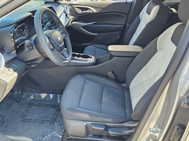 Used 2024 Chevrolet Trax LS image 11