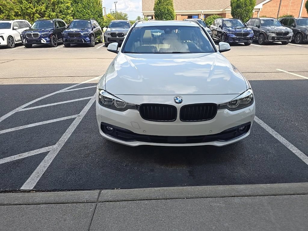 Used 2018 BMW 328d xDrive Wagon AWD/4WD image 2