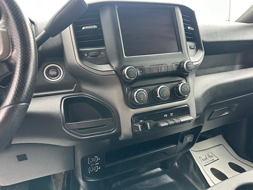 Used 2024 RAM 2500 Tradesman w/ Chrome Appearance Group AWD/4WD image 25