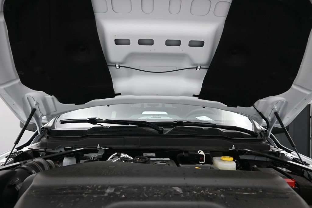 New 2026 RAM 2500 Laramie AWD/4WD image 29