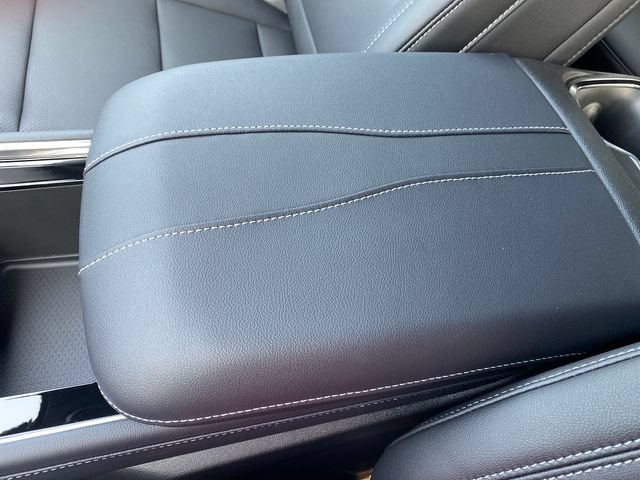 New 2027 Chevrolet Traverse LT w/ Sun and Wheel Package AWD/4WD image 35