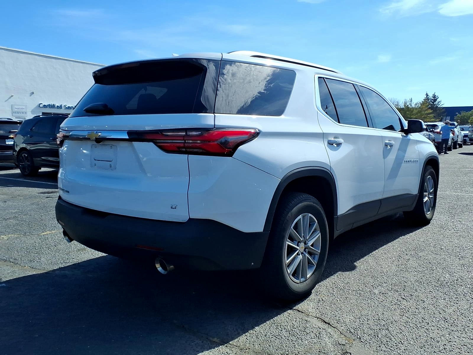 Certified 2023 Chevrolet Traverse LT w/ LPO, Floor Liner Package image 5