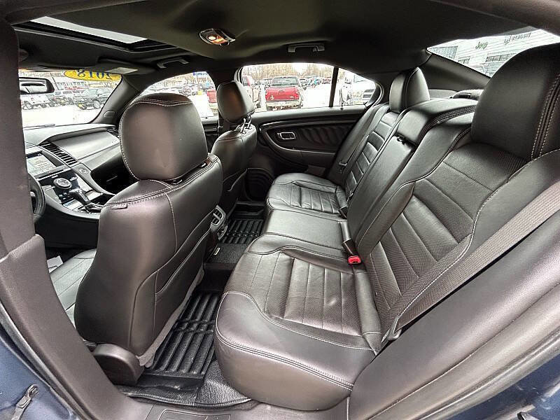 Used 2018 Ford Taurus SHO image 61