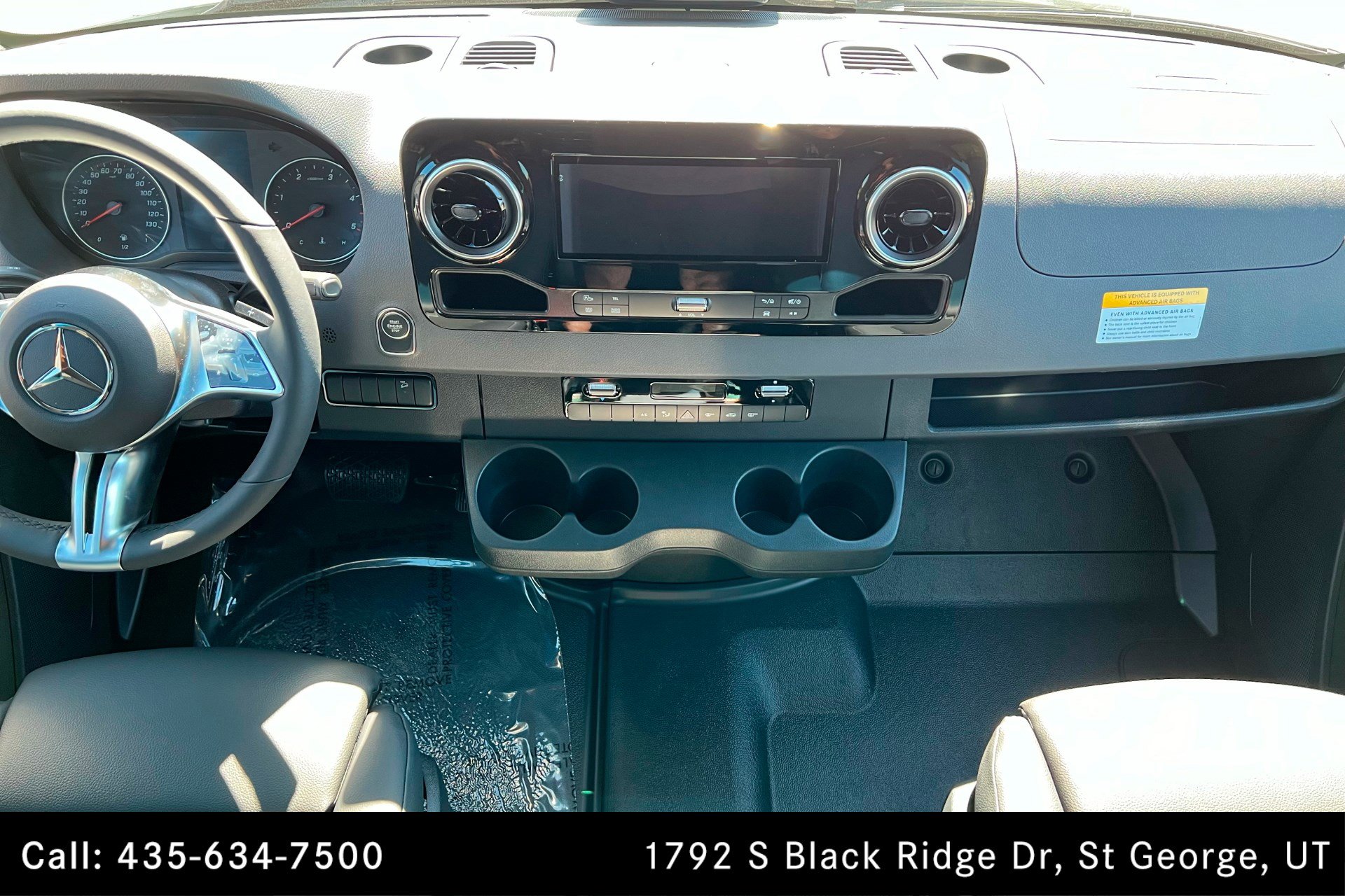 Used 2025 Mercedes-Benz Sprinter 2500 image 13