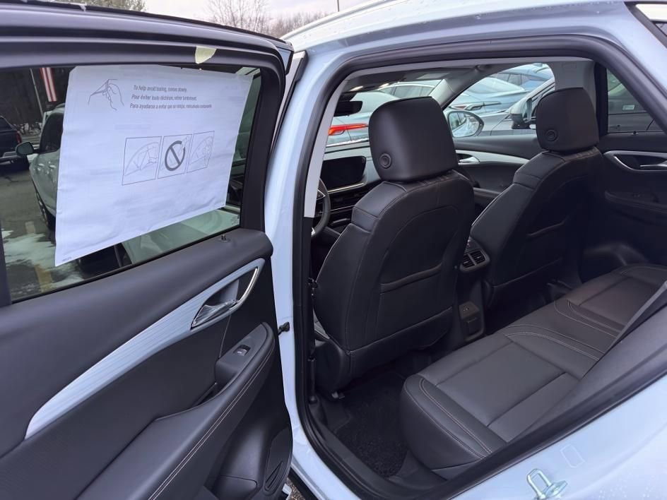 New 2026 Buick Envision Avenir AWD/4WD image 9