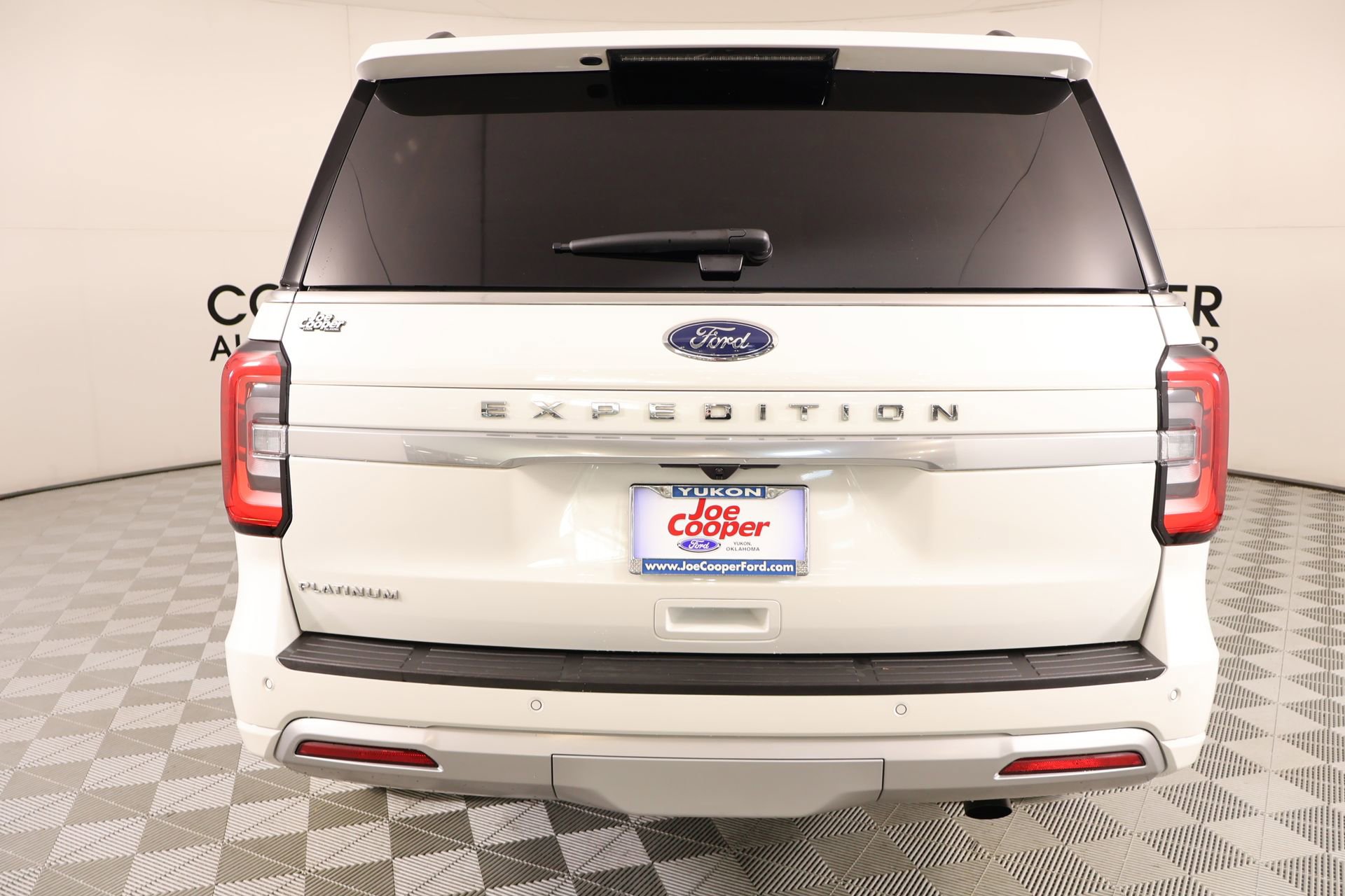 Used 2024 Ford Expedition Platinum AWD/4WD image 25