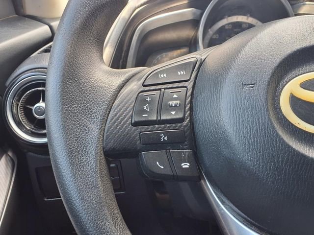 Used 2017 Toyota Yaris iA image 16