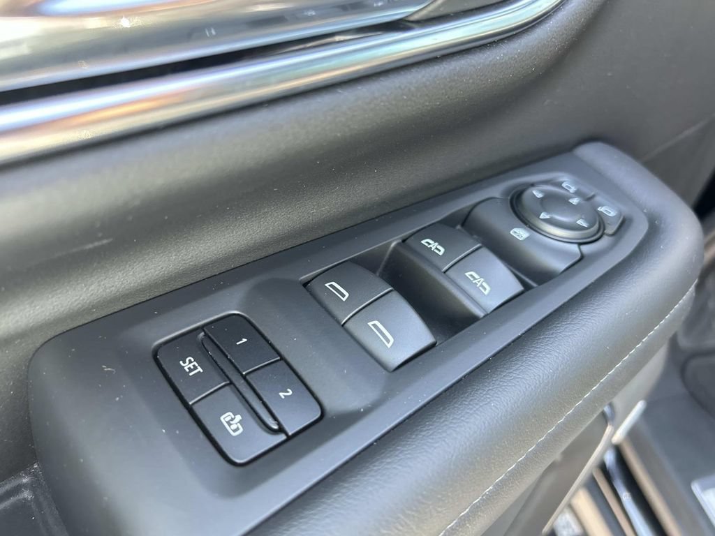 Used 2021 Chevrolet Tahoe Z71 AWD/4WD image 17