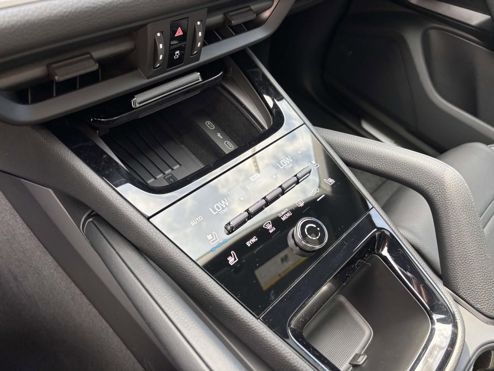 New 2026 Porsche Cayenne Coupe image 35