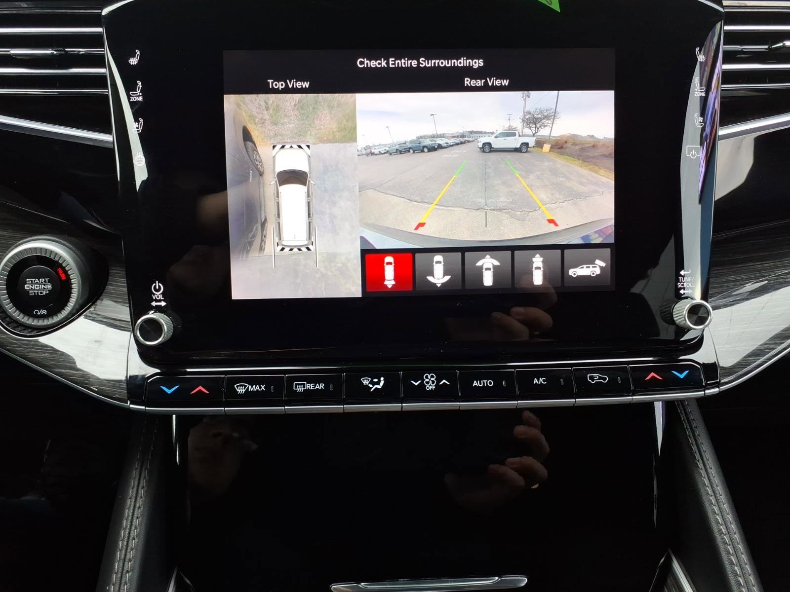 Used 2022 Jeep Wagoneer Series III w/ Premium Group I image 10