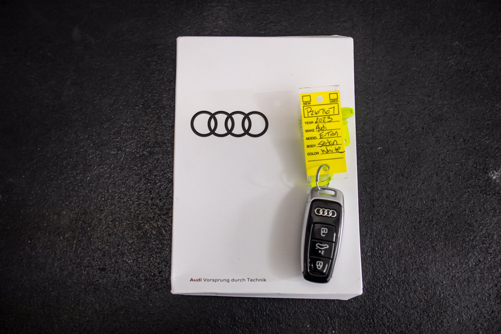 Used 2023 Audi e-tron GT Premium Plus AWD/4WD image 51
