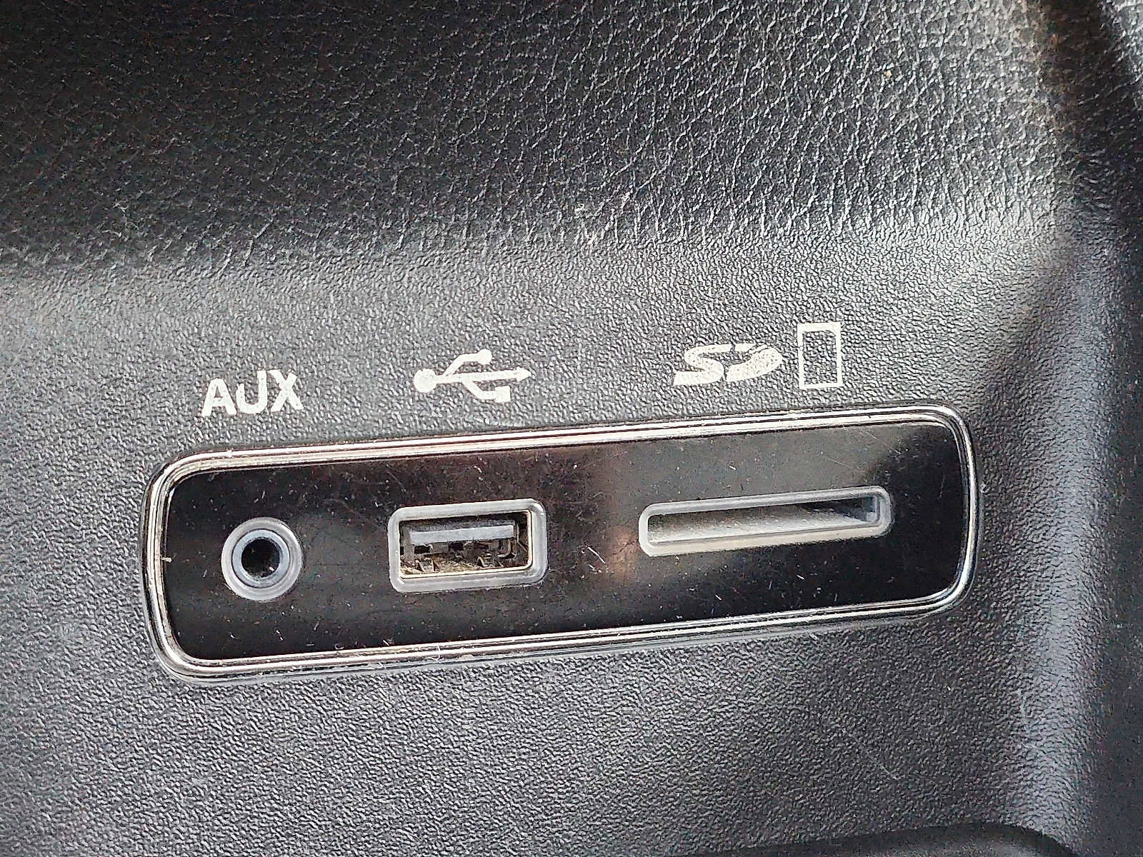 Used 2016 Dodge Durango Limited w/ Premium Group image 24