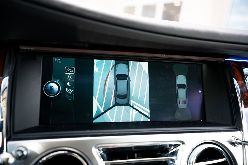 Used 2010 Rolls-Royce Ghost RWD image 39