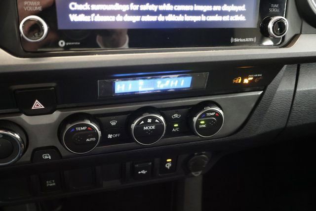 Used 2022 Toyota Tacoma TRD Off-Road image 23