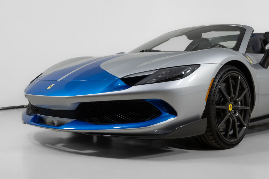 Used 2023 Ferrari 296 GTS image 12