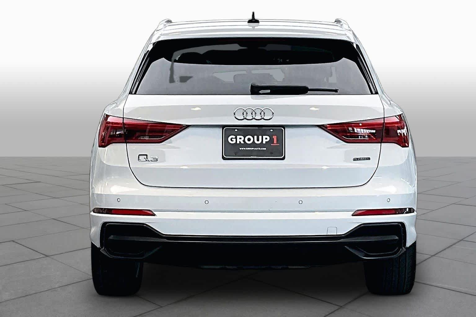Used 2022 Audi Q3 2.0T Premium Plus w/ Premium Plus Package AWD/4WD image 5