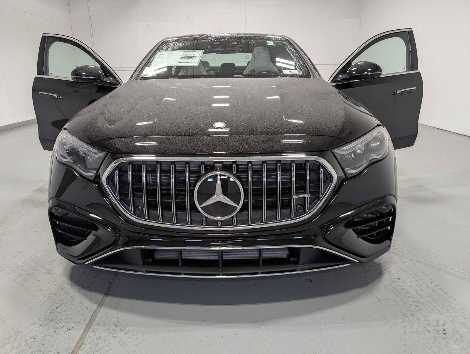 New 2026 Mercedes-Benz E 53 AMG e 4MATIC Sedan image 13