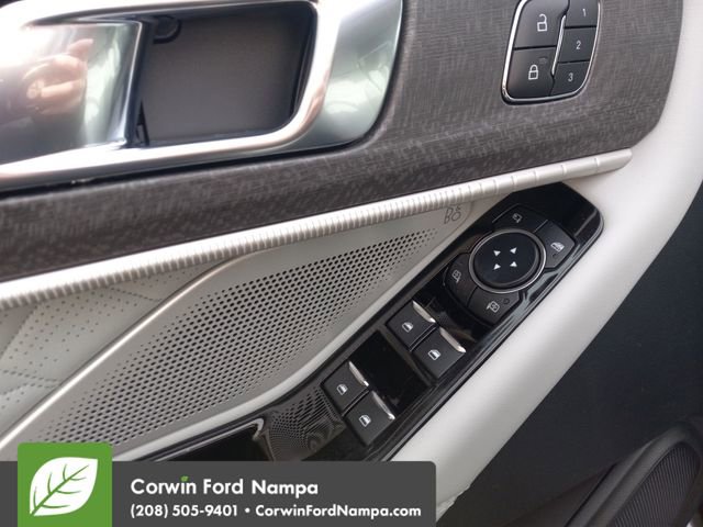 New 2026 Ford Explorer Platinum w/ LUX Leather Package image 11