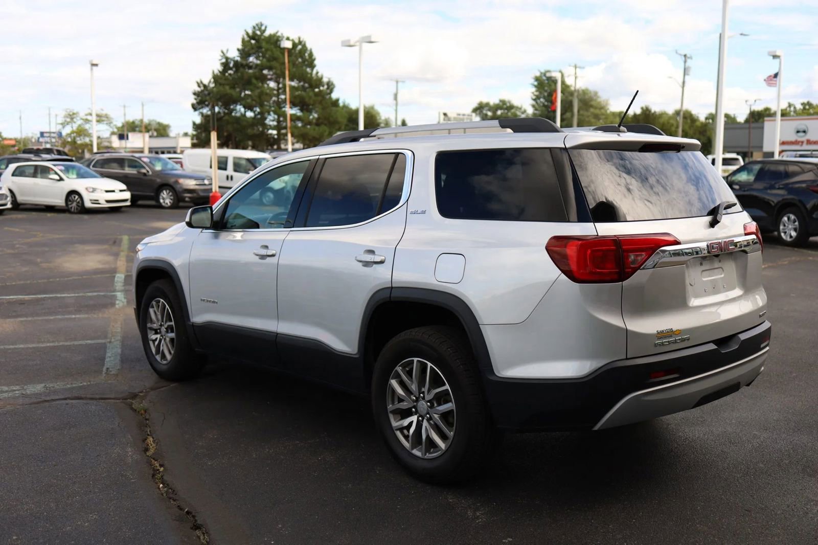 Used 2018 GMC Acadia SLE image 7