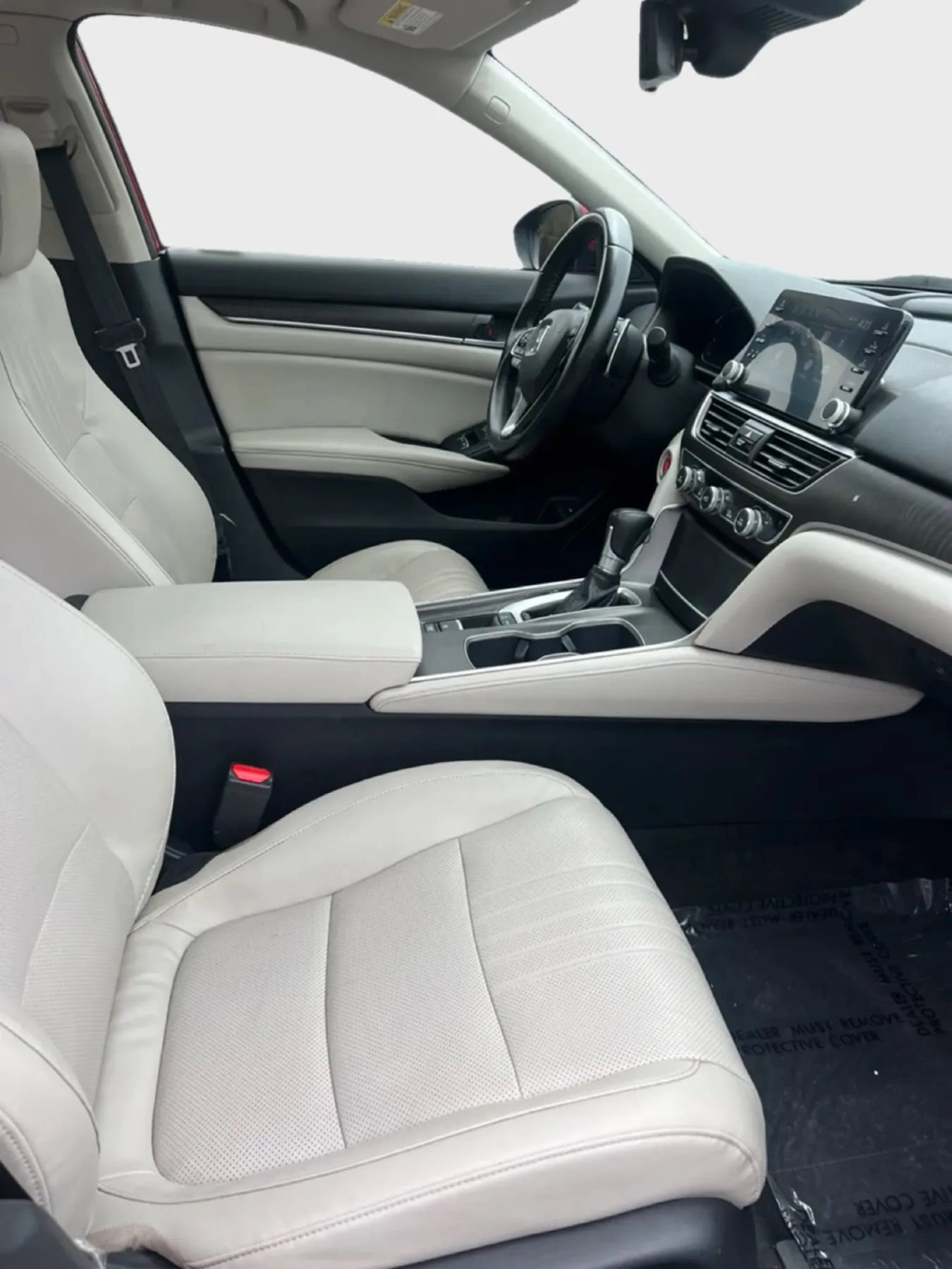 Used 2018 Honda Accord Touring image 12