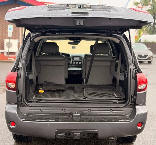Used 2018 Toyota Sequoia Limited w/ Safety & Convenience Package AWD/4WD image 7
