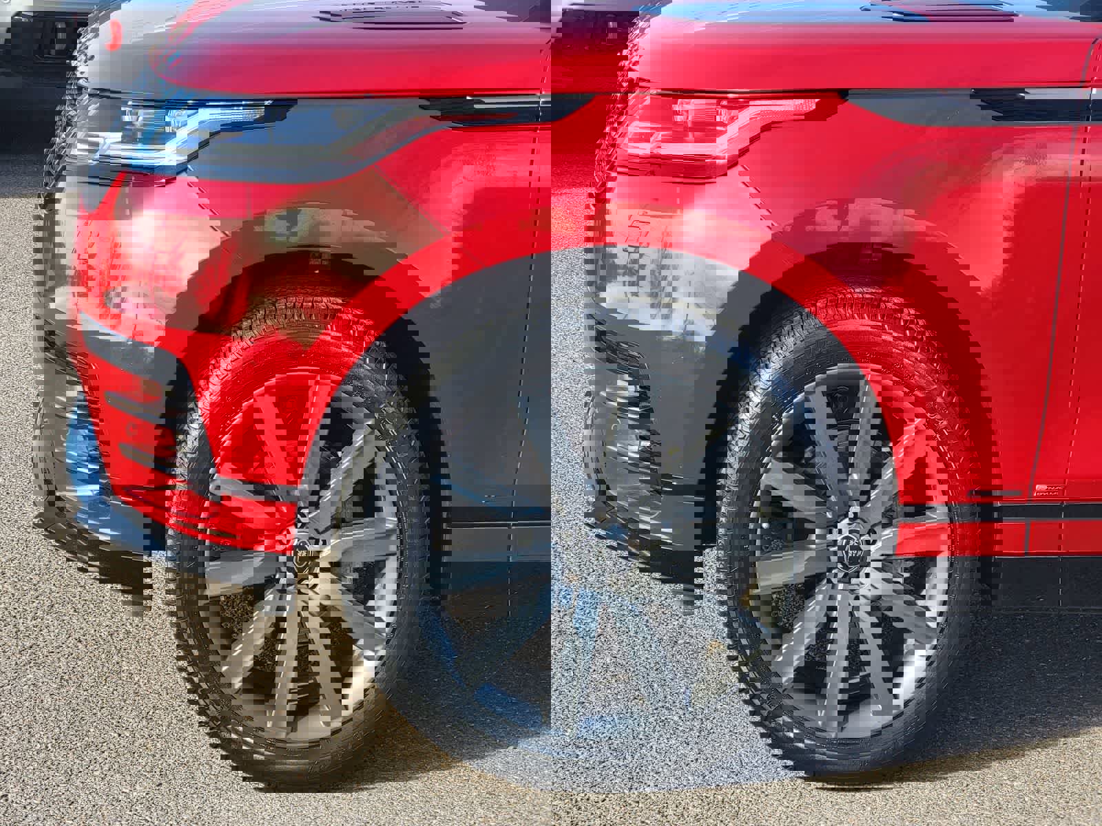 Used 2020 Land Rover Range Rover Velar R-Dynamic S image 9