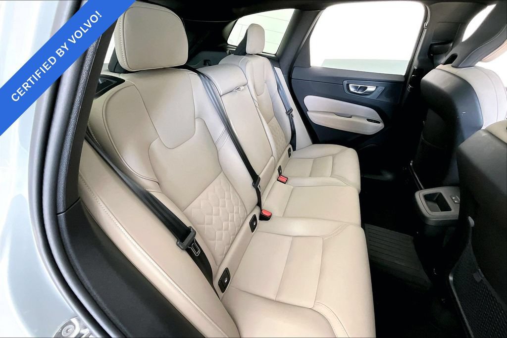 Certified 2026 Volvo XC60 B5 Plus AWD/4WD image 36