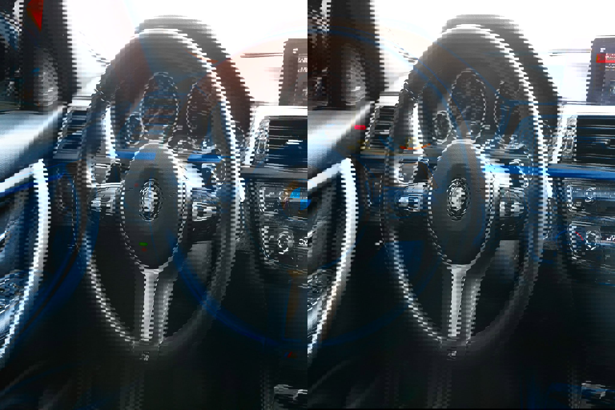 Used 2018 BMW 340i xDrive Sedan w/ Premium Package image 34