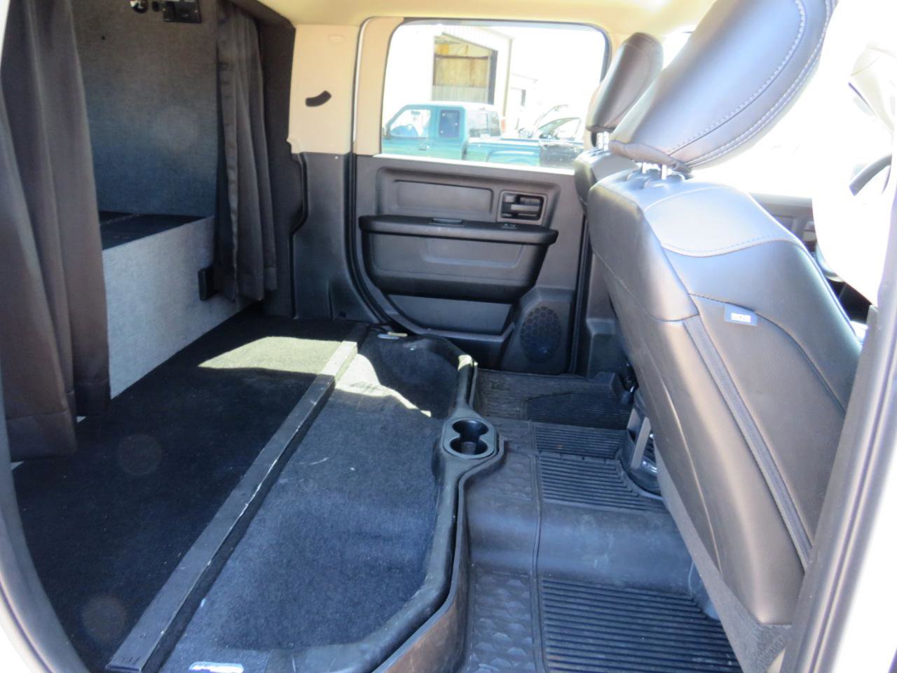 Used 2019 RAM 3500 Tradesman w/ Chrome Appearance Group AWD/4WD image 16