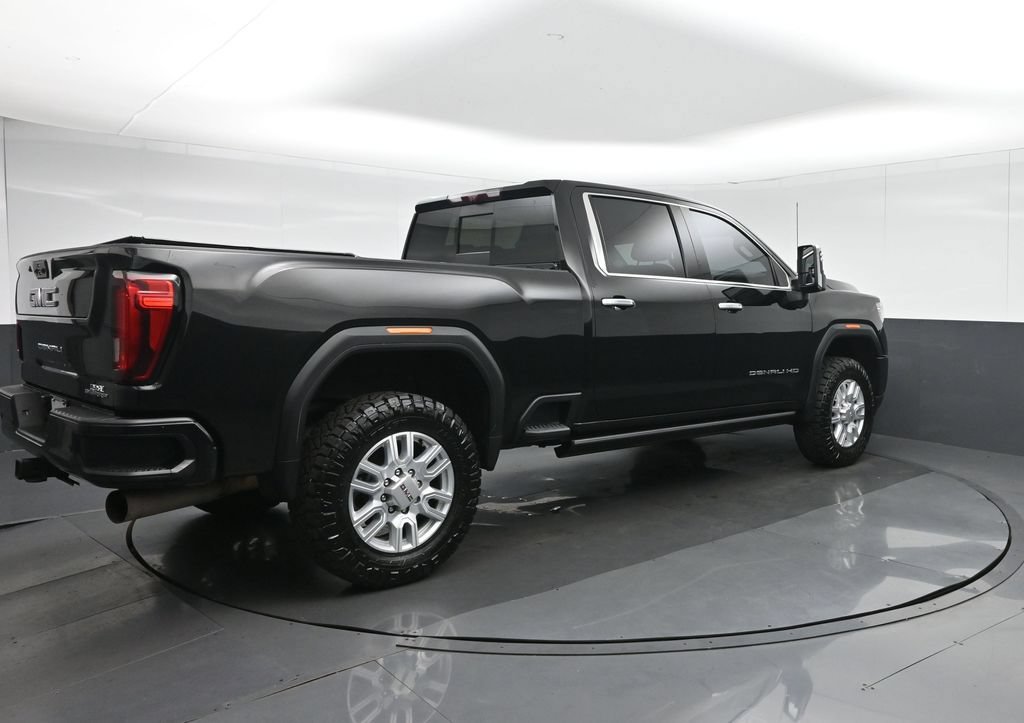 Used 2023 GMC Sierra 2500 Denali w/ Denali Black Diamond Edition AWD/4WD image 7