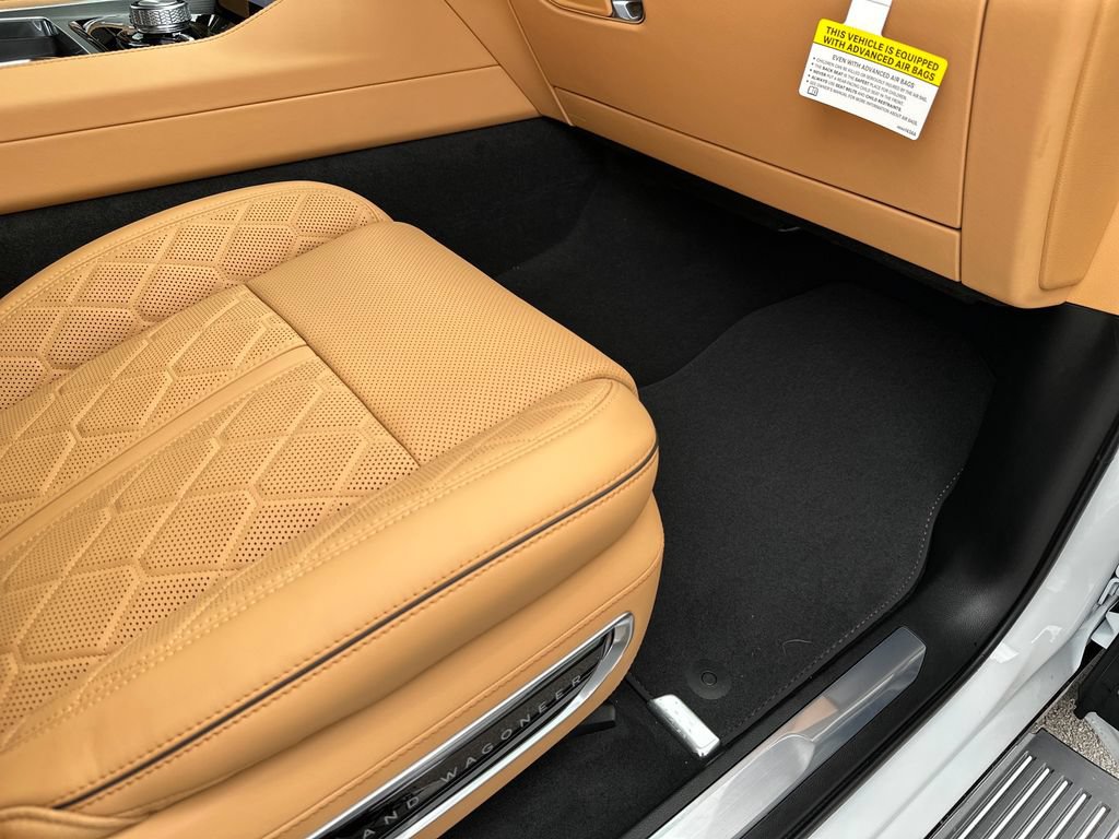New 2026 Jeep Grand Wagoneer Summit AWD/4WD image 40