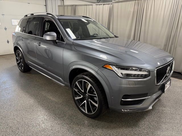Used 2018 Volvo XC90 T6 Momentum w/ Convenience Package image 3