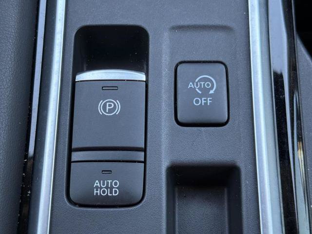 Certified 2025 Nissan Pathfinder SV w/ SV Premium Package FWD image 7