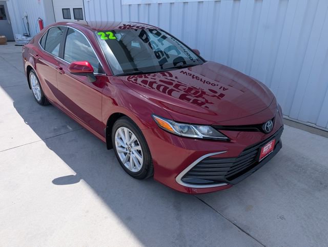 Used 2022 Toyota Camry LE FWD image 6