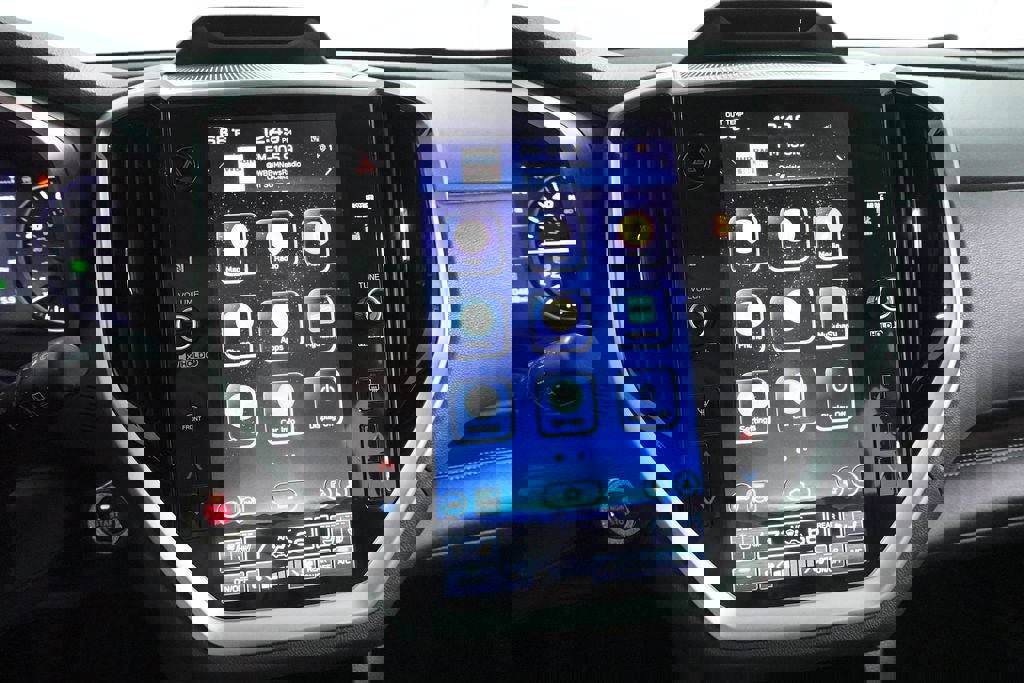 Used 2023 Subaru Ascent Touring image 12